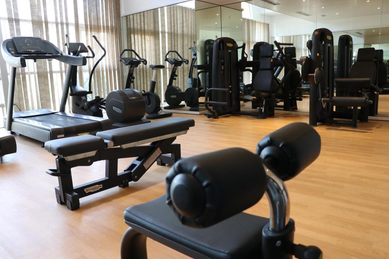 The Residence Tunis Гамарт Екстериор снимка A gym